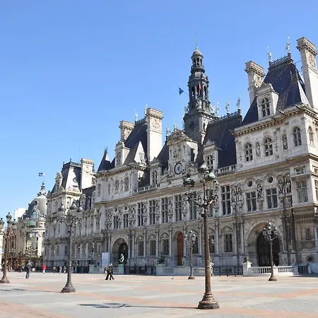 New & Design In The Heart Of Le Marais Parigi