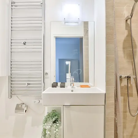 New & Design In The Heart Of Le Marais Apartment *